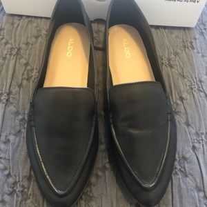 New in box. Aldo Cadiella black flats. Size 8